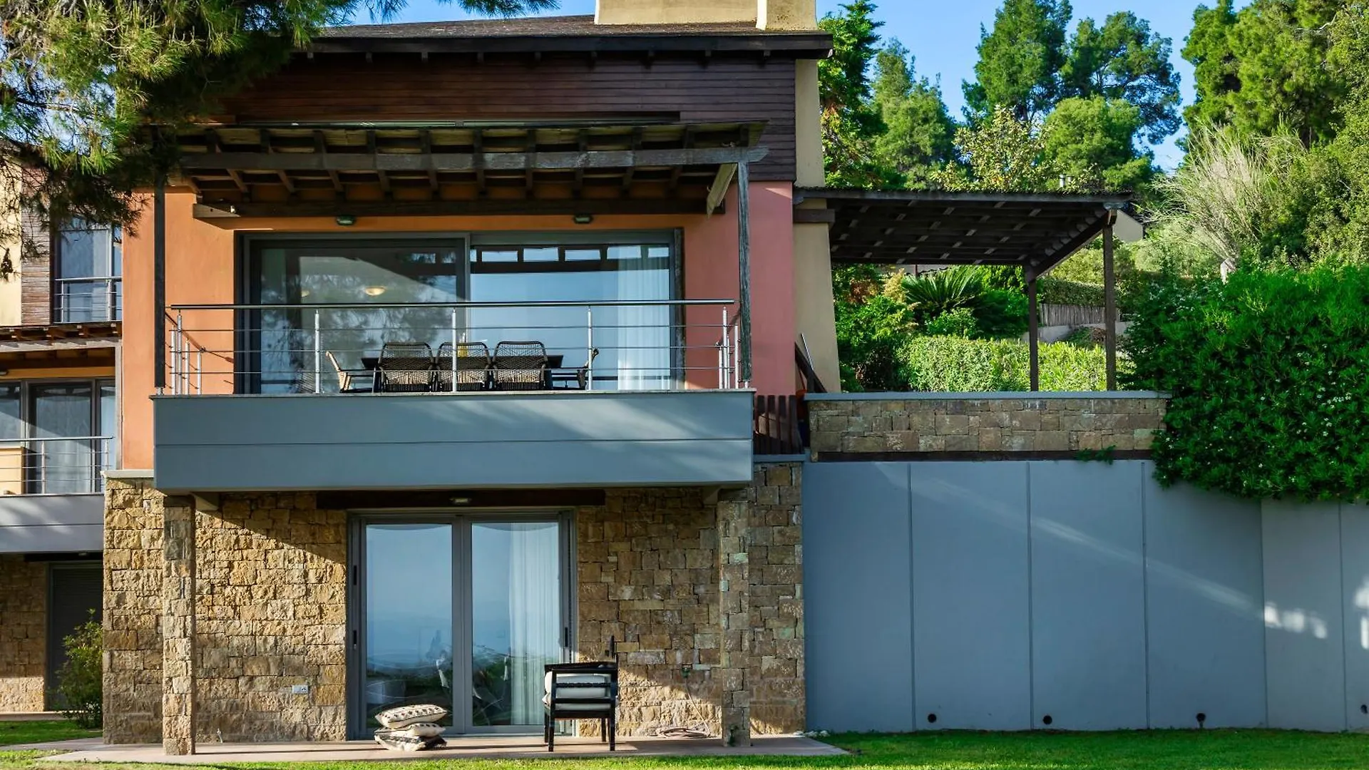 Beyond Residence Kassandria